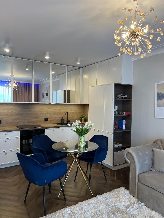 Nr 12 Europa22 Exclusive Z Garazem Podziemnym Appartement Tomaszów Mazowiecki Buitenkant foto