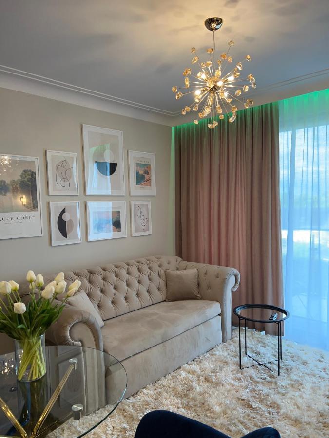 Nr 12 Europa22 Exclusive Z Garazem Podziemnym Appartement Tomaszów Mazowiecki Buitenkant foto